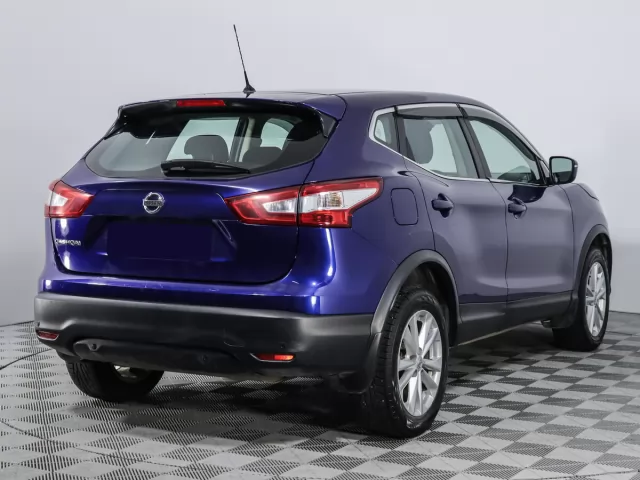Nissan Qashqai 2015