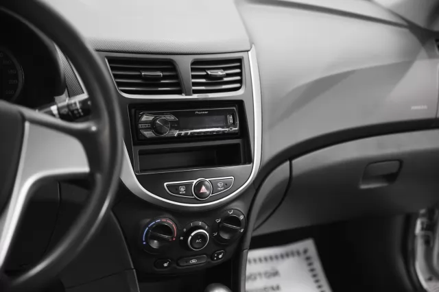 Hyundai Solaris 2014