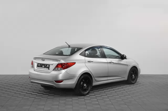 Hyundai Solaris 2014
