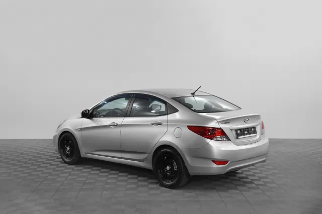 Hyundai Solaris 2014
