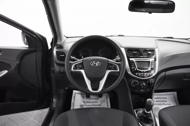 Hyundai Solaris 2014