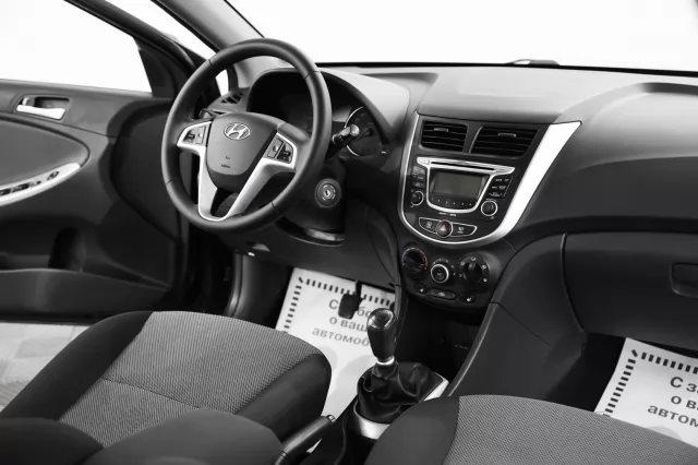 Hyundai Solaris 2014
