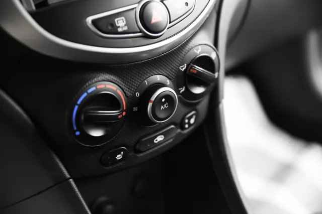 Hyundai Solaris 2014