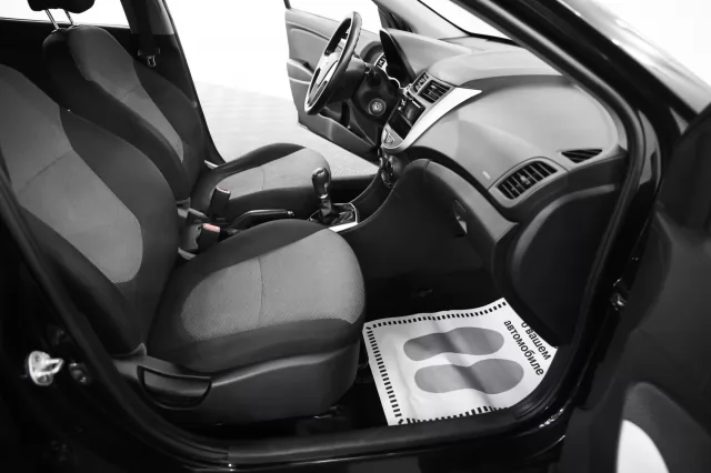 Hyundai Solaris 2014