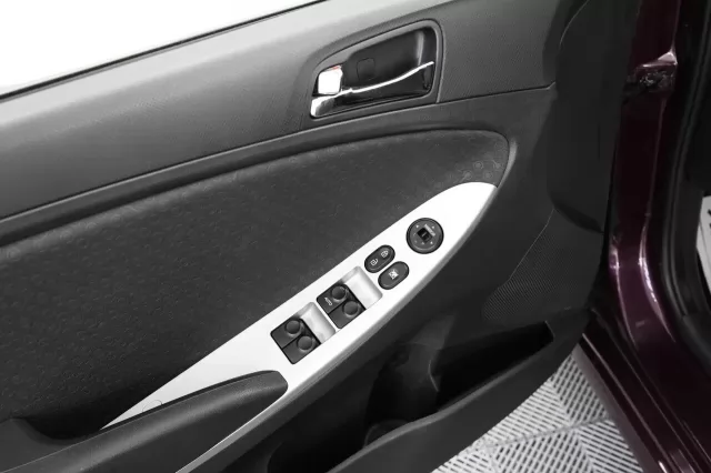 Hyundai Solaris 2010