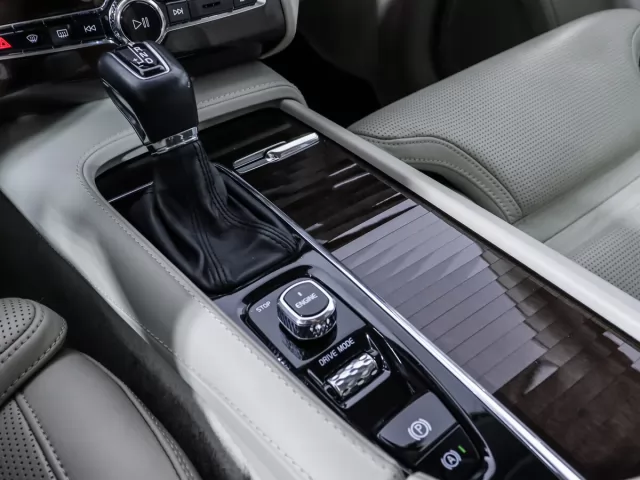 Volvo XC90 2020