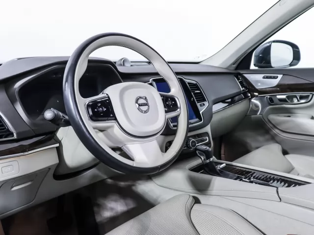 Volvo XC90 2020