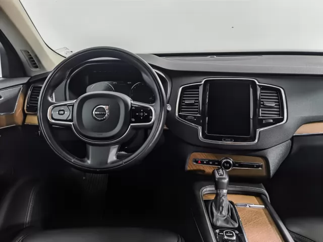 Volvo XC90 2019