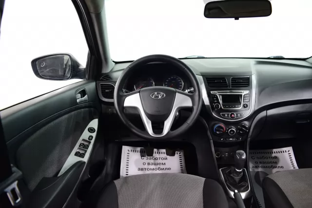 Hyundai Solaris 2014