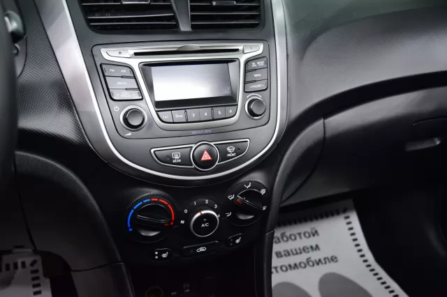 Hyundai Solaris 2014
