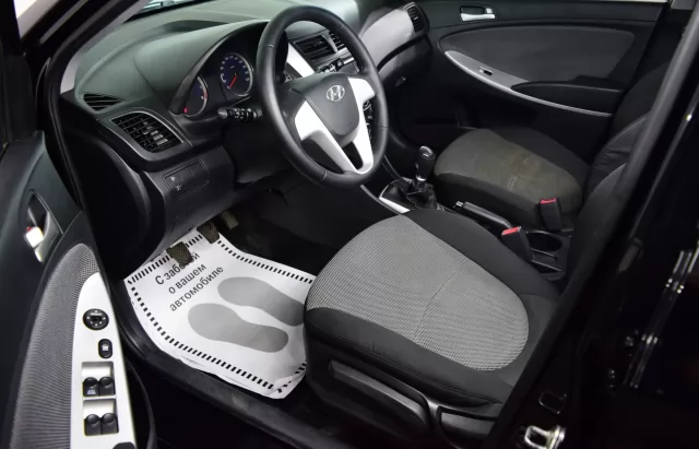 Hyundai Solaris 2014