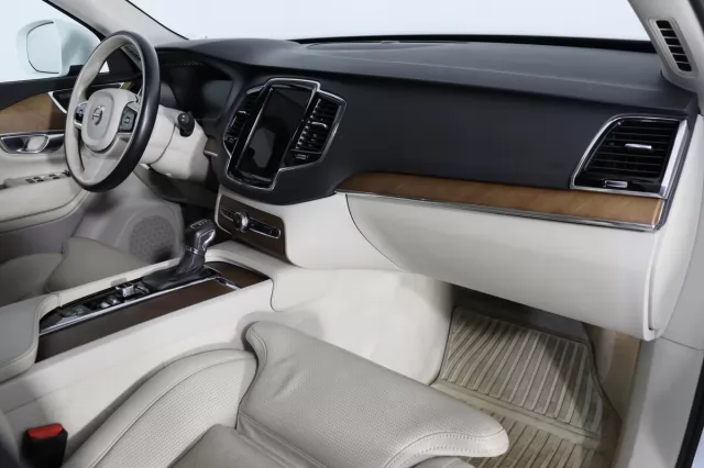 Volvo XC90 2017