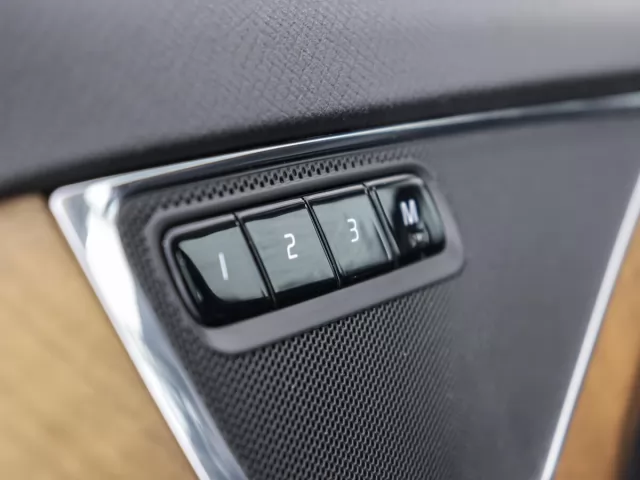 Volvo XC90 2014