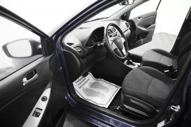 Hyundai Solaris 2015