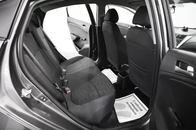 Hyundai Solaris 2016