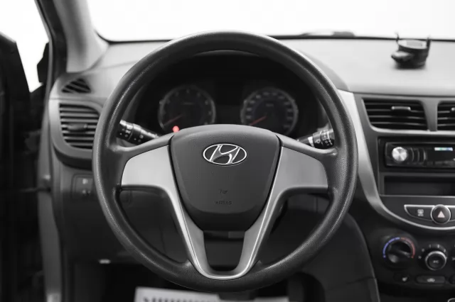 Hyundai Solaris 2016