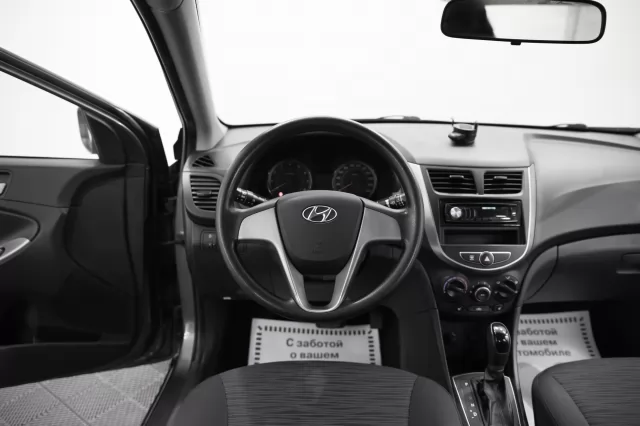 Hyundai Solaris 2016