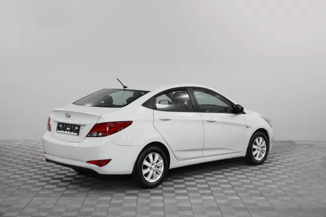 Hyundai Solaris 2016