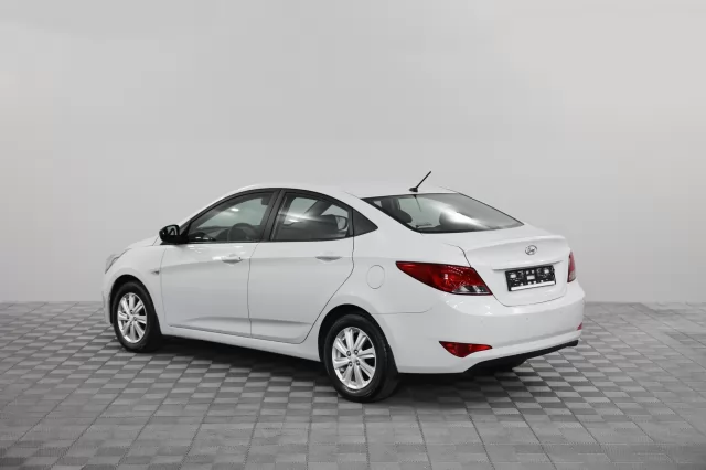 Hyundai Solaris 2016