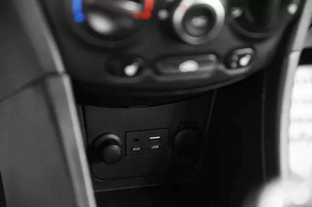 Hyundai Solaris 2016
