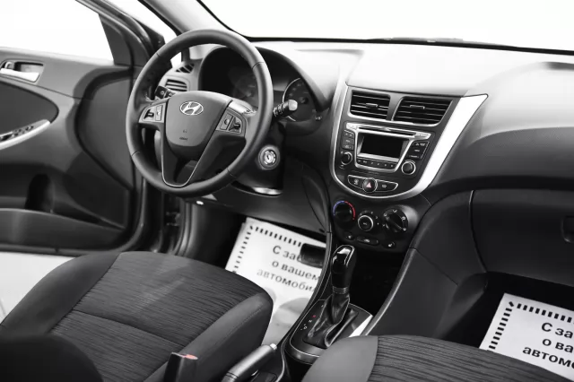 Hyundai Solaris 2016