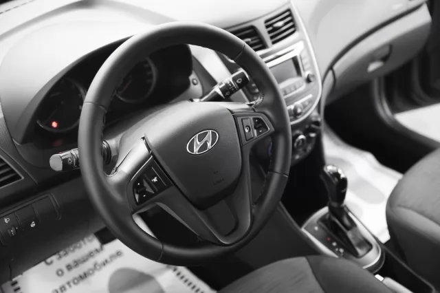Hyundai Solaris 2016
