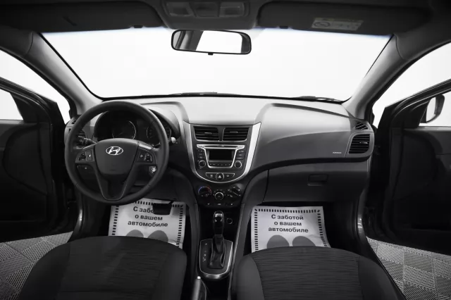 Hyundai Solaris 2016