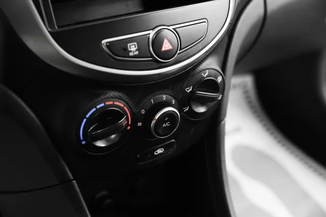 Hyundai Solaris 2016