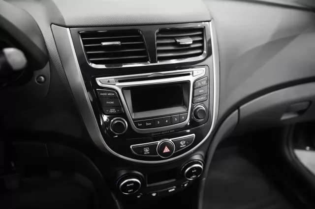 Hyundai Solaris 2016