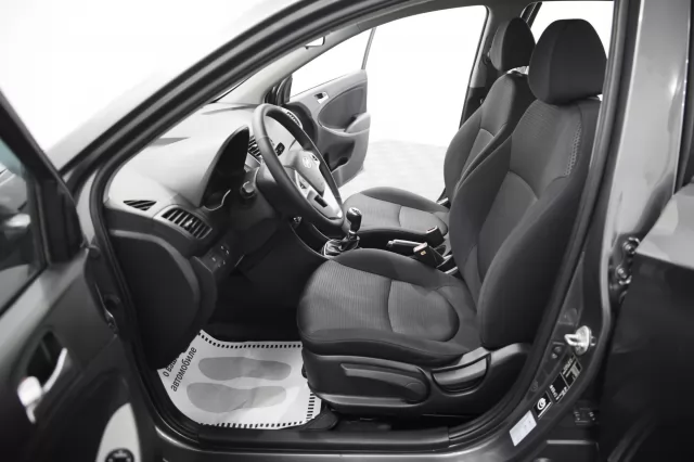Hyundai Solaris 2016