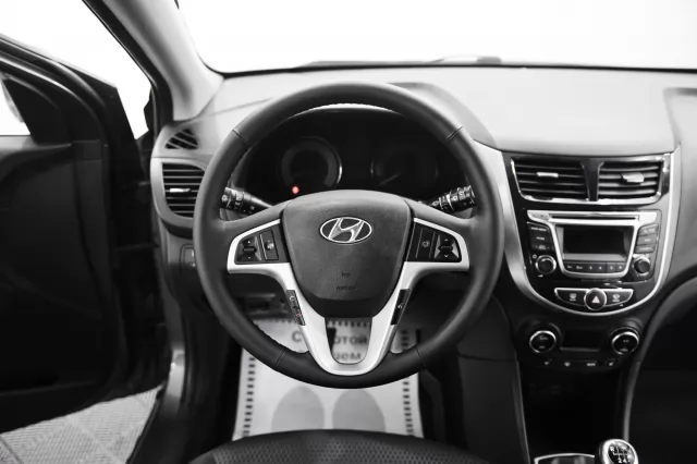 Hyundai Solaris 2016