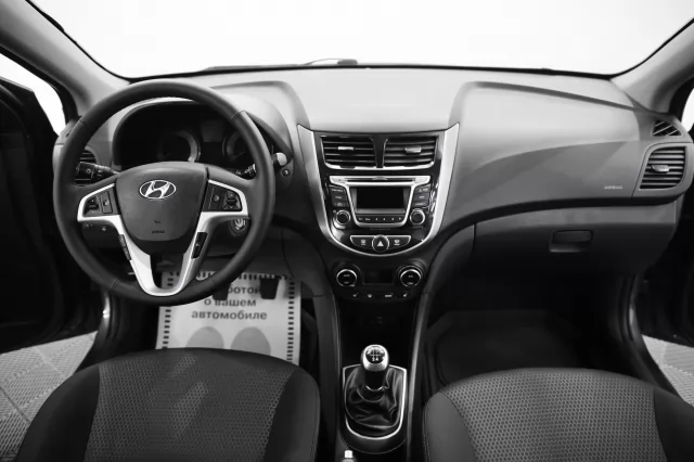 Hyundai Solaris 2016