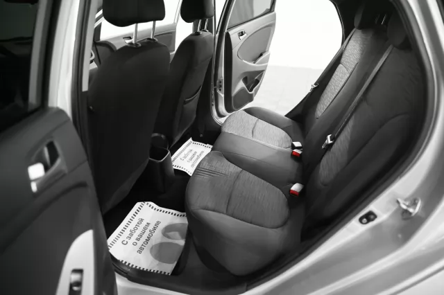 Hyundai Solaris 2016