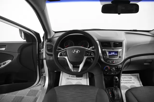 Hyundai Solaris 2016