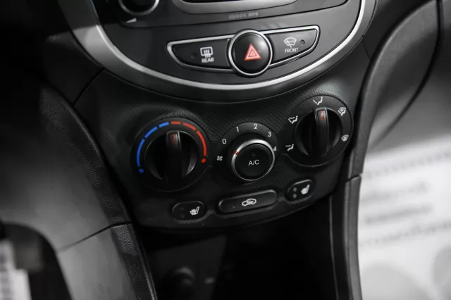 Hyundai Solaris 2016