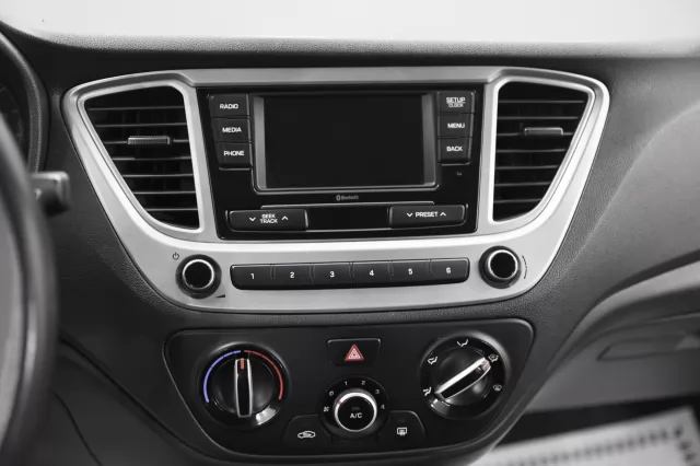Hyundai Solaris 2022