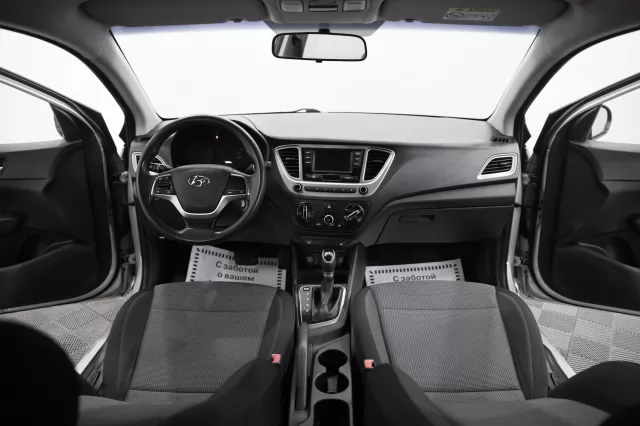 Hyundai Solaris 2022