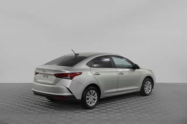 Hyundai Solaris 2022