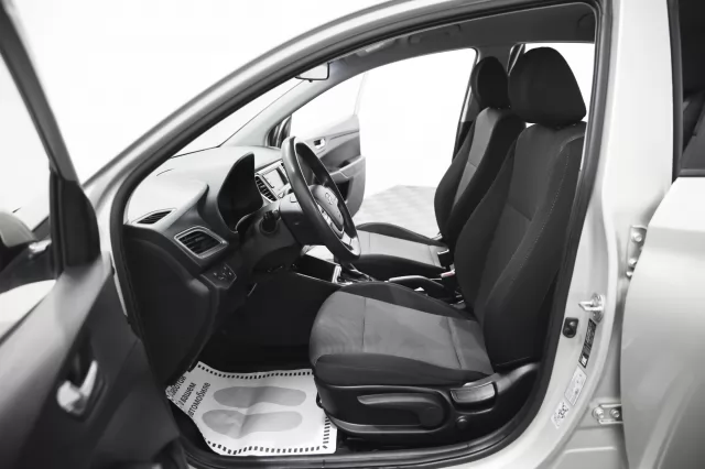 Hyundai Solaris 2022