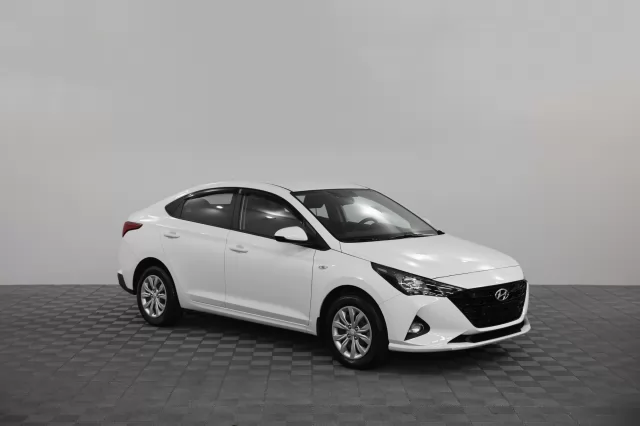 Hyundai Solaris 2022