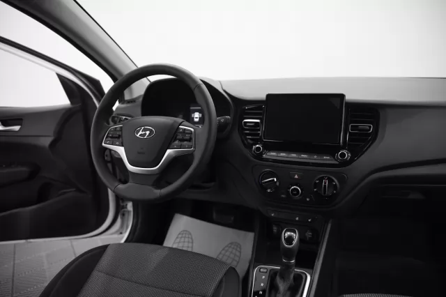 Hyundai Solaris 2022