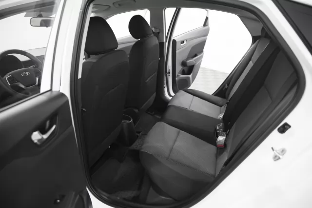 Hyundai Solaris 2022