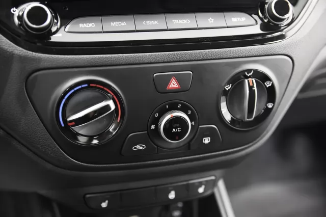 Hyundai Solaris 2022