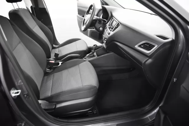 Hyundai Solaris 2022
