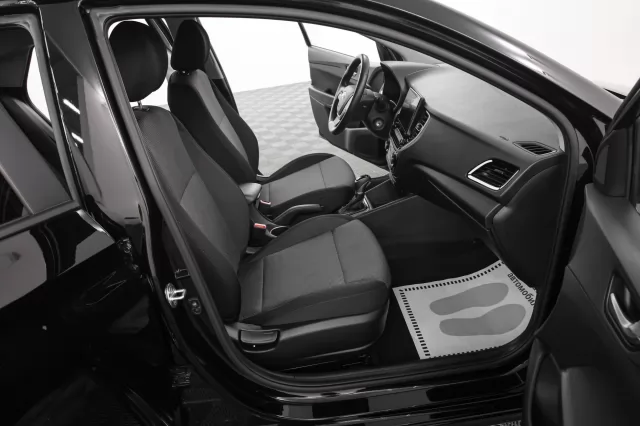 Hyundai Solaris 2022