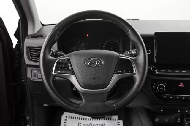 Hyundai Solaris 2022
