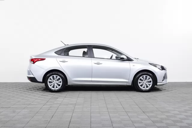 Hyundai Solaris 2022