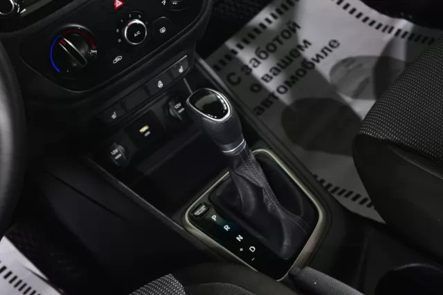 Hyundai Solaris 2022