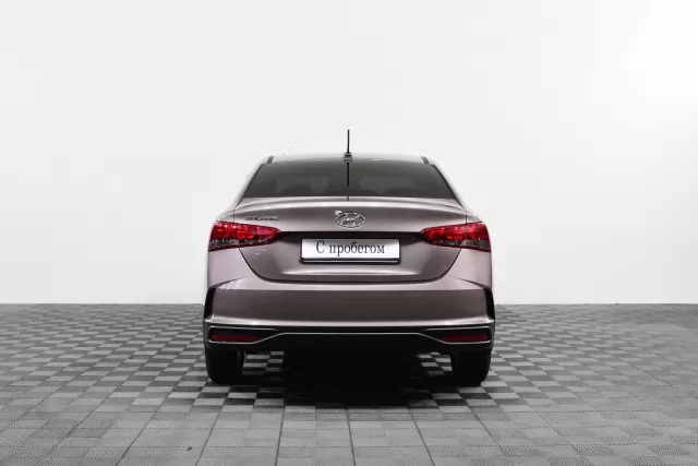Hyundai Solaris 2022
