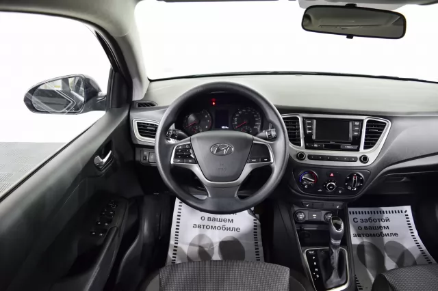 Hyundai Solaris 2022
